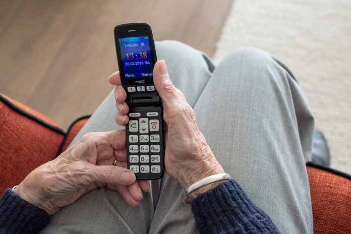Flip Cell Phones for Seniors