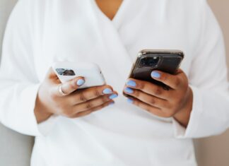 Is Tracfone the Same As Straight Talk Is Tracfone the Same As Straight Talk