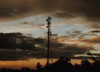 Who Does Straight Talk Use for Towers Who Does Straight Talk Use for Towers